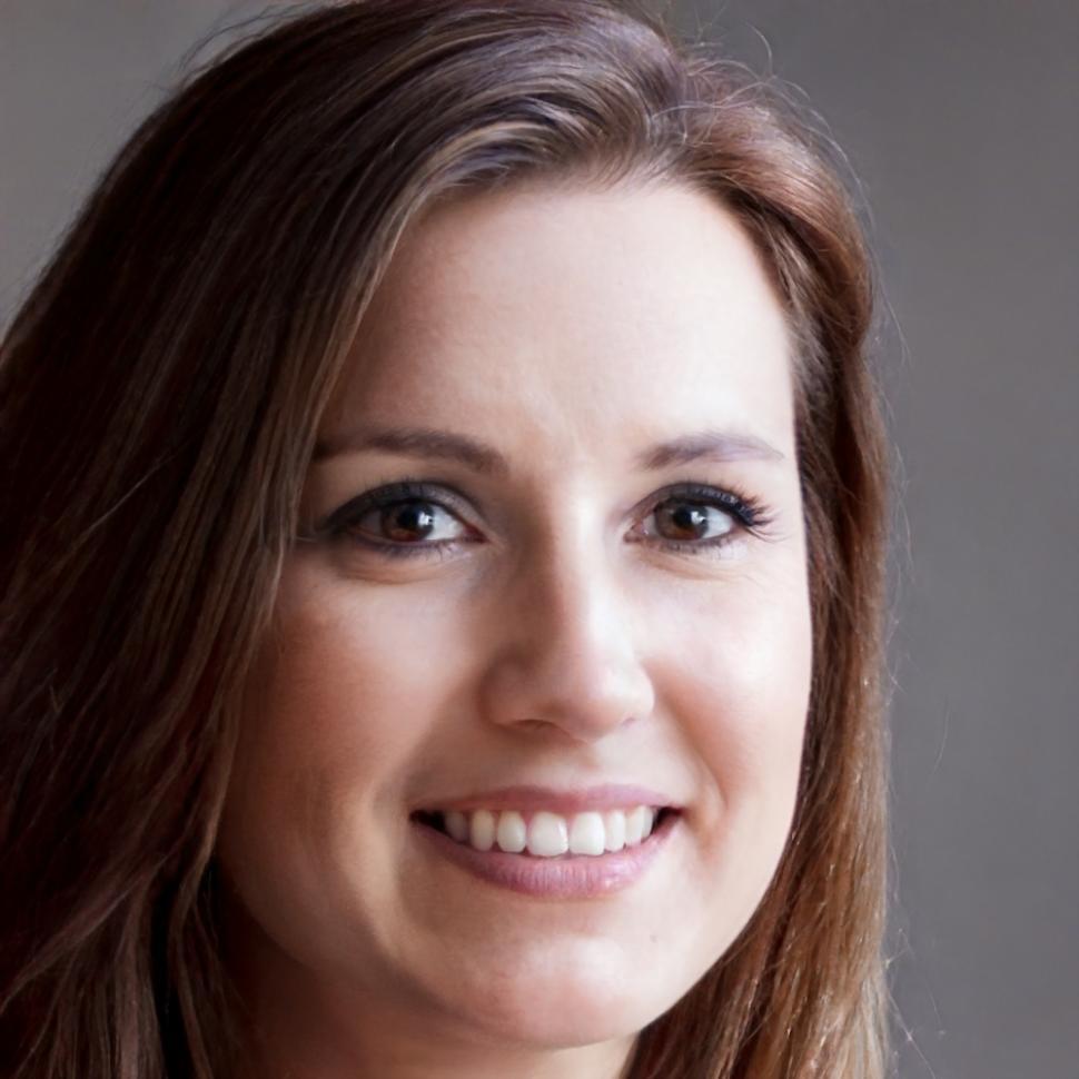 Elena Ruiz, Directora de Riesgos